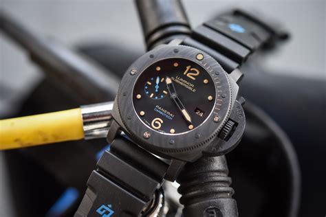 panerai luminor submersible carbotech replica|panerai submersible 47mm review.